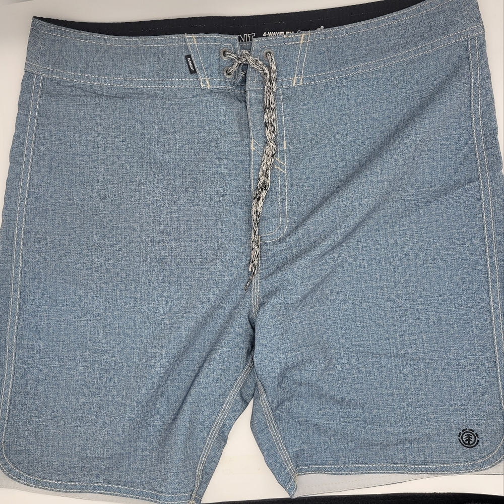 Element 4 way flex Board Shorts. Size 33
